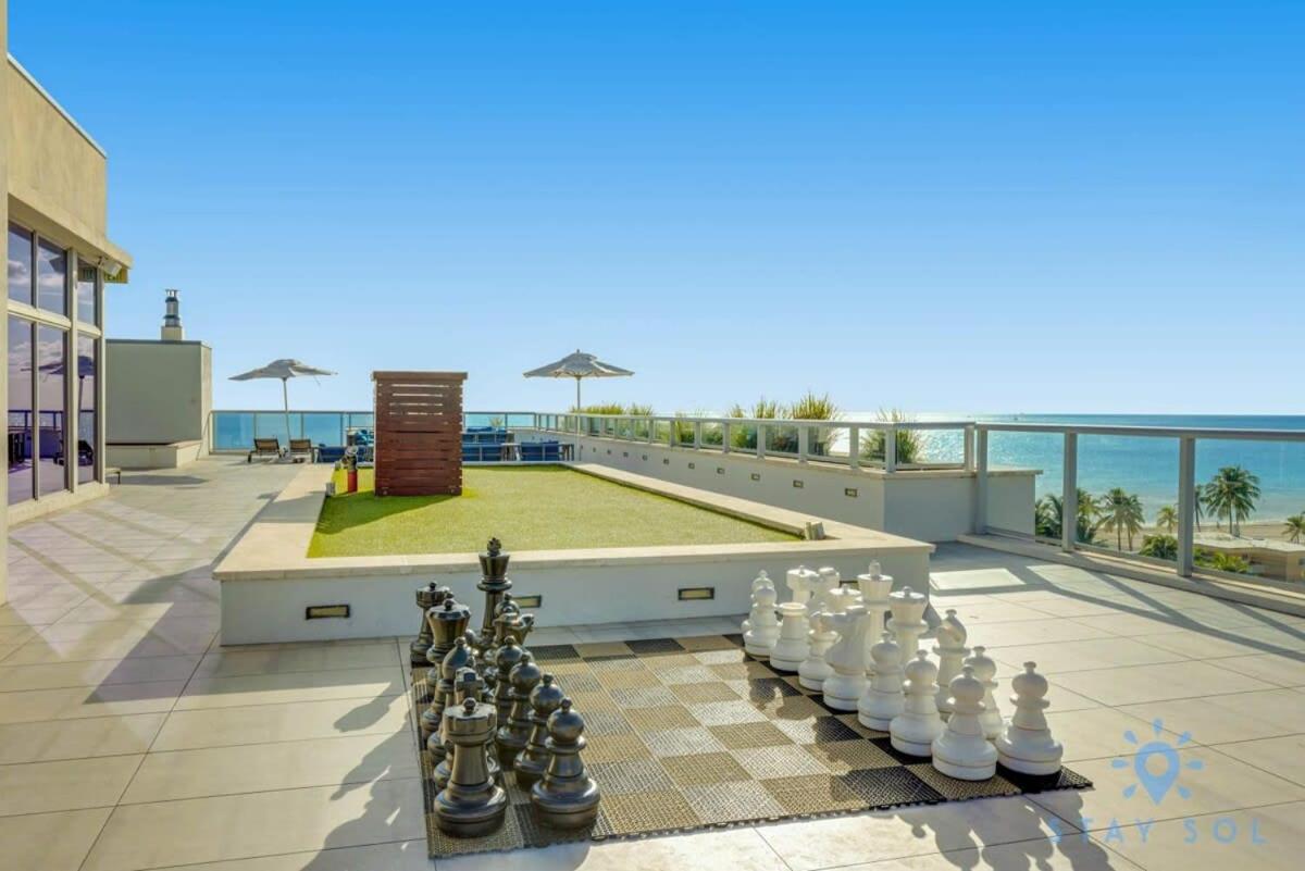 Tropical Oasis - Rooftop Pool- Near Beach - Gym Холивуд Екстериор снимка